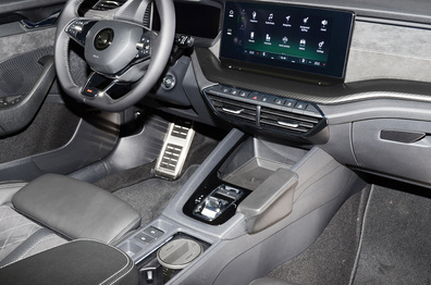 Uchwyt na telefon KUDA Skoda Octavia IV od 2020