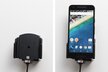 Uchwyt uniwersalny regulowany do smartfonów bez futerału oraz w futerale lub etui o wymiarach: 75-89 mm (szer.), 6-10 mm (grubość) z wbudowanym kablem USB-C oraz ładowarką samochodową (6)